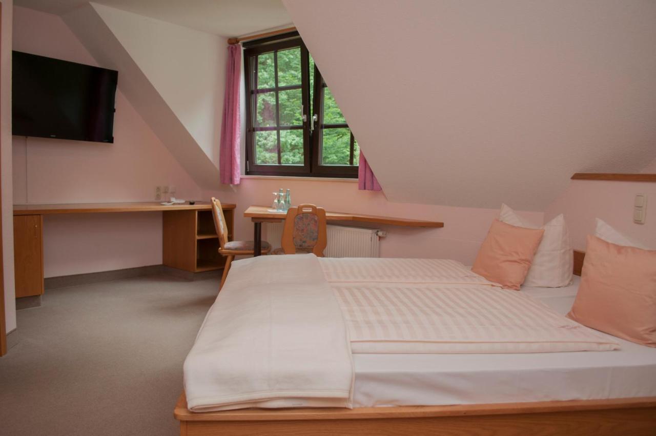 Waldfrieden Waldheim Hotel Bagian luar foto
